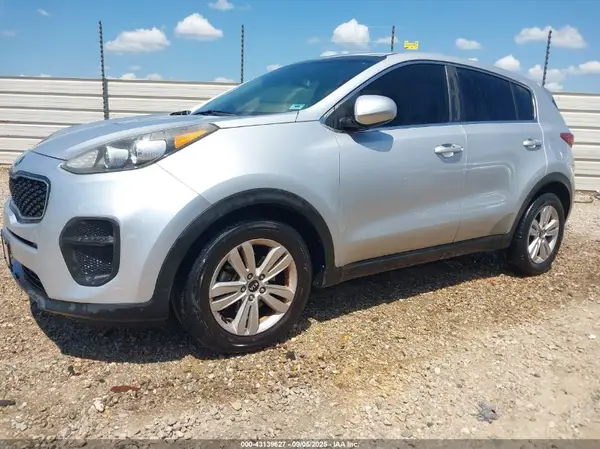 KNDPM3ACXJ7379319 2018 KIA SPORTAGE - Image 2