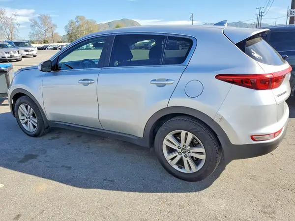 KNDPM3ACXJ7387520 2018 KIA SPORTAGE - Image 2