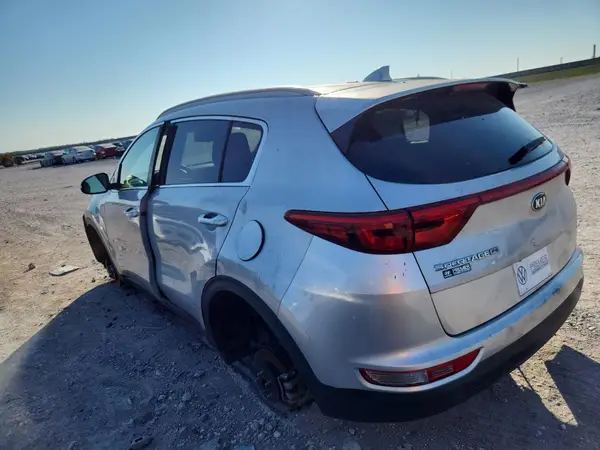 KNDPM3ACXJ7420595 2018 KIA SPORTAGE - Image 2