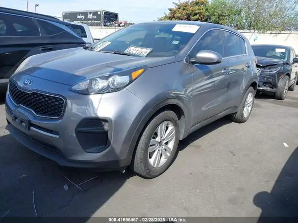 KNDPM3ACXJ7458974 2018 KIA SPORTAGE - Image 2