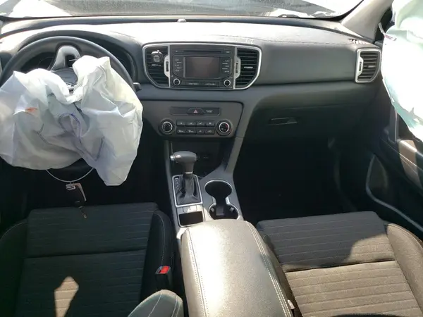KNDPM3ACXJ7471899 2018 KIA SPORTAGE - Image 8