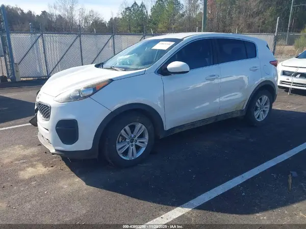 KNDPM3ACXJ7474267 2018 KIA SPORTAGE - Image 2