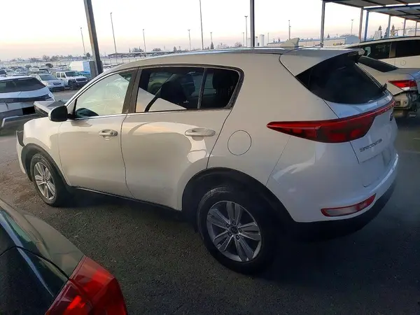 KNDPM3ACXJ7488511 2018 KIA SPORTAGE - Image 2