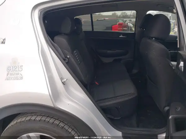 KNDPM3ACXJ7488699 2018 KIA SPORTAGE - Image 8