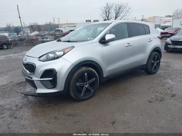 KNDPM3ACXL7757058 2020 KIA SPORTAGE - Image 2
