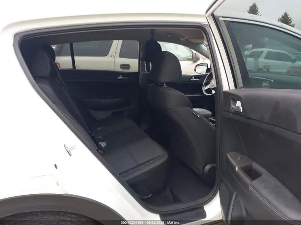 KNDPM3ACXM7891604 2021 KIA SPORTAGE - Image 8