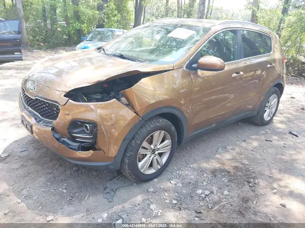 KNDPMCAC0H7033113 2017 KIA SPORTAGE - Image 2