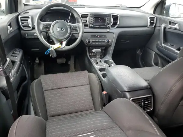 KNDPMCAC0H7034505 2017 KIA SPORTAGE - Image 8