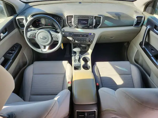 KNDPMCAC0H7034925 2017 KIA SPORTAGE - Image 8