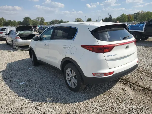 KNDPMCAC0H7065673 2017 KIA SPORTAGE - Image 2
