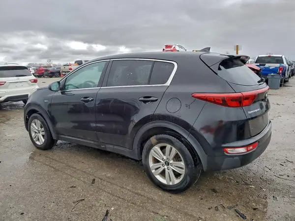 KNDPMCAC0H7067374 2017 KIA SPORTAGE - Image 2