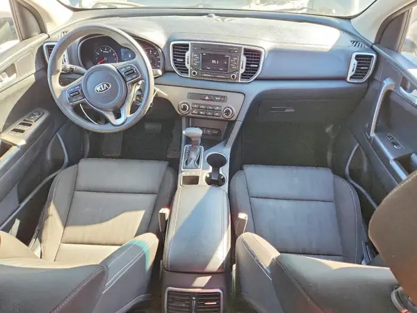 KNDPMCAC0H7074924 2017 KIA SPORTAGE - Image 8