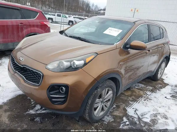 KNDPMCAC0H7077306 2017 KIA SPORTAGE - Image 2