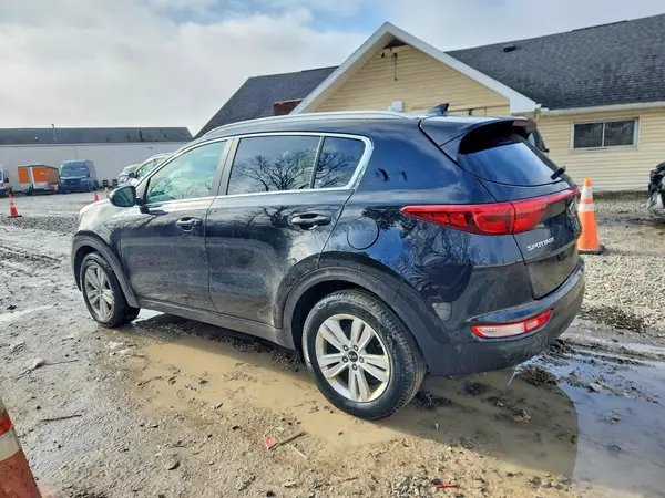 KNDPMCAC0H7078133 2017 KIA SPORTAGE - Image 2