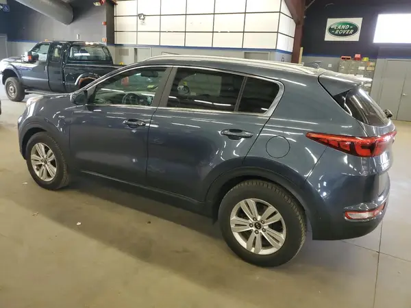 KNDPMCAC0H7113964 2017 KIA SPORTAGE - Image 2