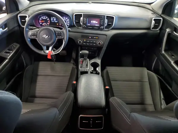 KNDPMCAC0H7113964 2017 KIA SPORTAGE - Image 8