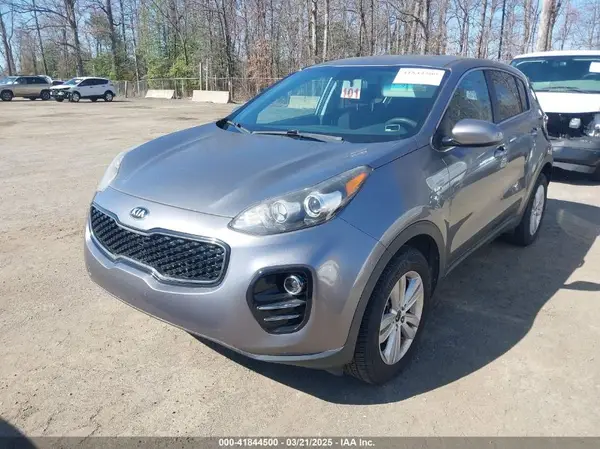 KNDPMCAC0H7118565 2017 KIA SPORTAGE - Image 2