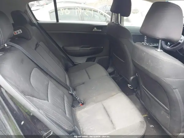 KNDPMCAC0H7121157 2017 KIA SPORTAGE - Image 8