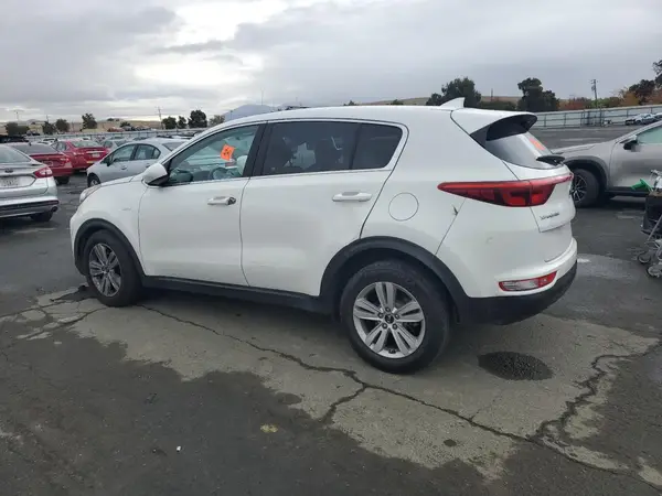 KNDPMCAC0H7121174 2017 KIA SPORTAGE - Image 2