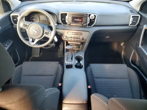 KNDPMCAC0H7121577 2017 KIA SPORTAGE - Image 8