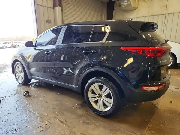 KNDPMCAC0H7132840 2017 KIA SPORTAGE - Image 2