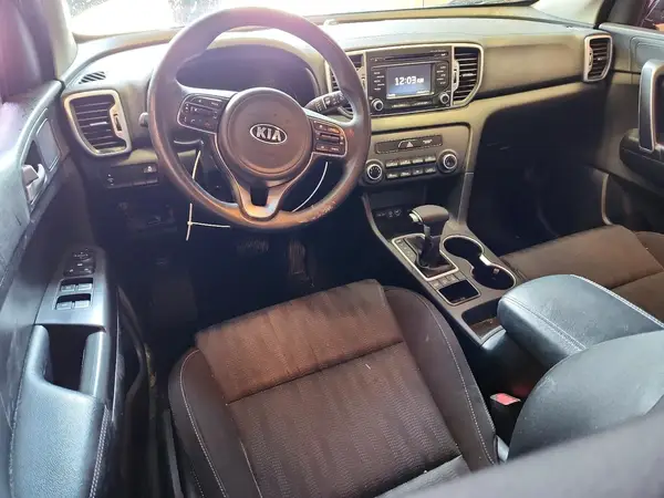 KNDPMCAC0H7132840 2017 KIA SPORTAGE - Image 8