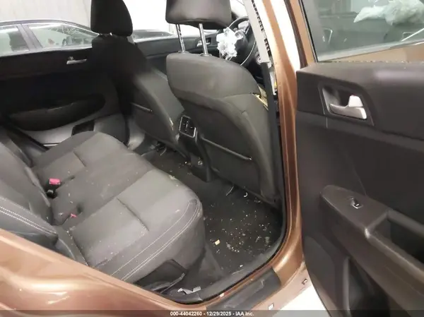 KNDPMCAC0H7139951 2017 KIA SPORTAGE - Image 8