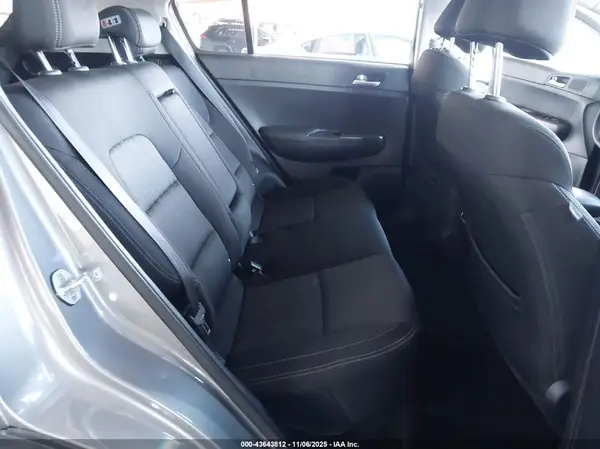 KNDPMCAC0H7154336 2017 KIA SPORTAGE - Image 8