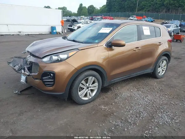 KNDPMCAC0H7164056 2017 KIA SPORTAGE - Image 2