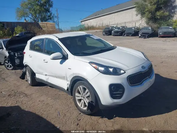 KNDPMCAC0H7172108 2017 KIA SPORTAGE - Image 1