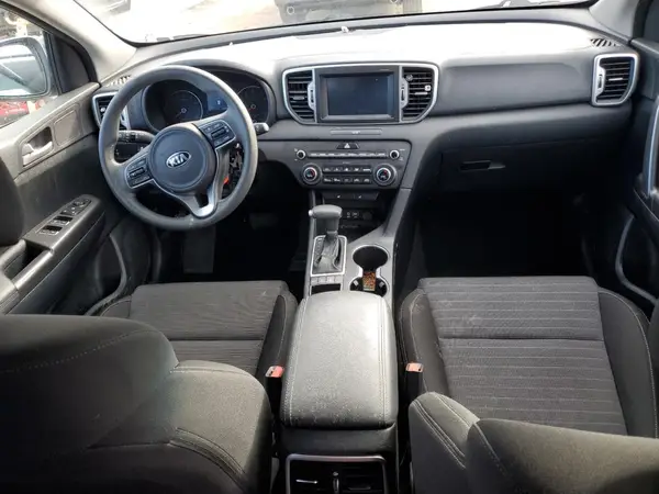 KNDPMCAC0H7194268 2017 KIA SPORTAGE - Image 8