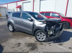 KNDPMCAC0H7205074 2017 KIA SPORTAGE