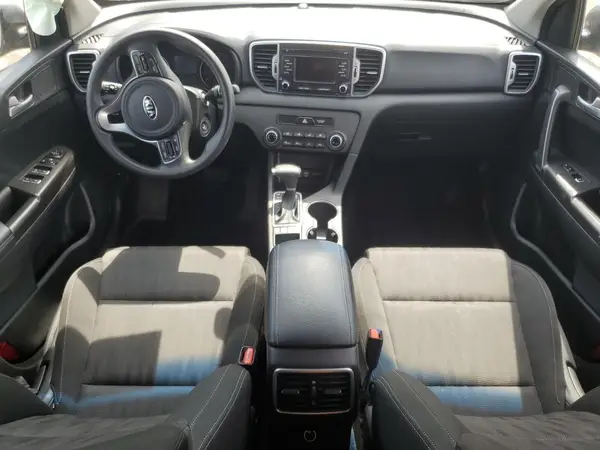 KNDPMCAC0H7205818 2017 KIA SPORTAGE - Image 8