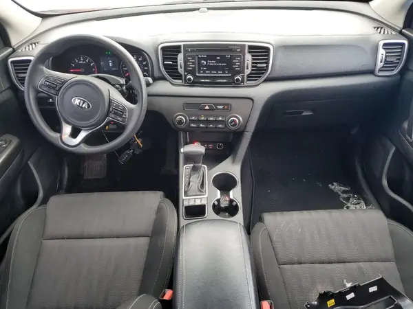 KNDPMCAC0H7224109 2017 KIA SPORTAGE - Image 8