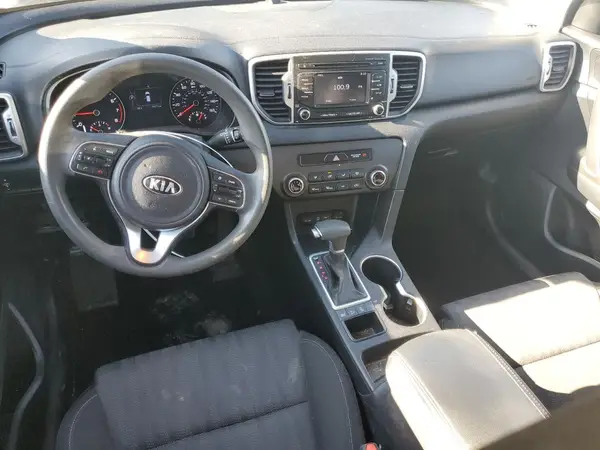 KNDPMCAC0H7254419 2017 KIA SPORTAGE - Image 8