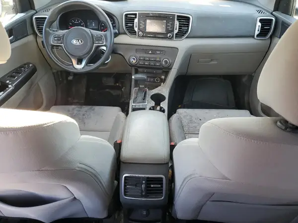 KNDPMCAC0H7265663 2017 KIA SPORTAGE - Image 8