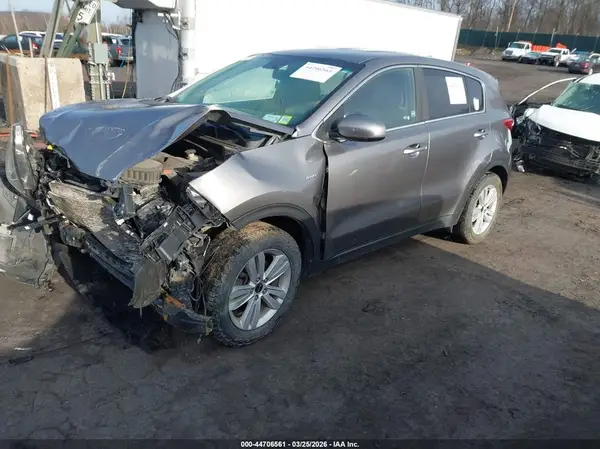KNDPMCAC0H7268272 2017 KIA SPORTAGE - Image 2