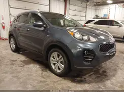 KNDPMCAC0H7270734 2017 KIA SPORTAGE
