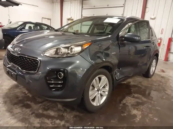 KNDPMCAC0H7270734 2017 KIA SPORTAGE - Image 2