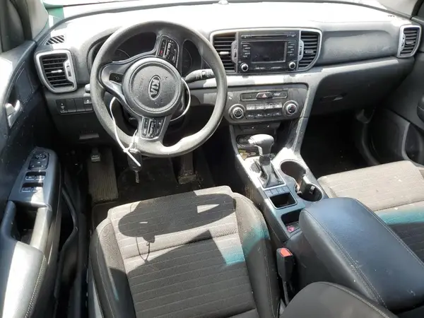 KNDPMCAC0H7273259 2017 KIA SPORTAGE - Image 8