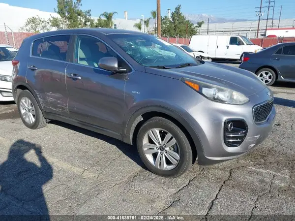 KNDPMCAC0H7276923 2017 KIA SPORTAGE - Image 1