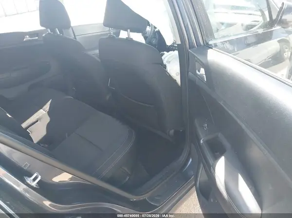 KNDPMCAC0H7277098 2017 KIA SPORTAGE - Image 8