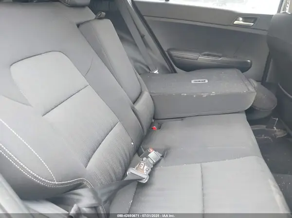 KNDPMCAC0H7284052 2017 KIA SPORTAGE - Image 8
