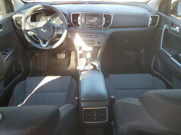 KNDPMCAC0H7285704 2017 KIA SPORTAGE - Image 8