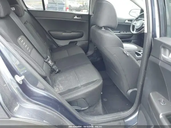 KNDPMCAC0J7310364 2018 KIA SPORTAGE - Image 8