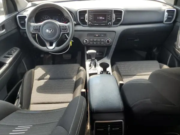 KNDPMCAC0J7312132 2018 KIA SPORTAGE - Image 8