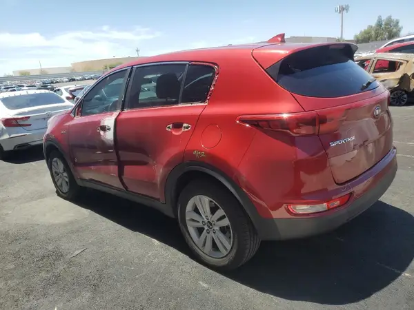 KNDPMCAC0J7313149 2018 KIA SPORTAGE - Image 2