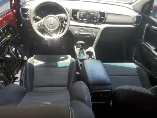 KNDPMCAC0J7313149 2018 KIA SPORTAGE - Image 8