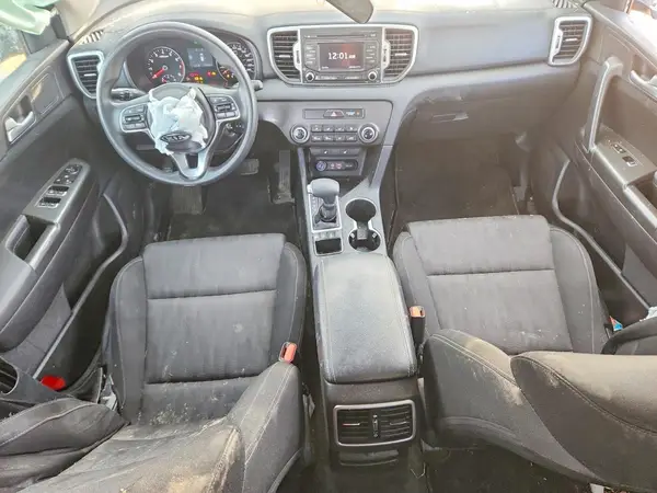 KNDPMCAC0J7319372 2018 KIA SPORTAGE - Image 8