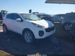 KNDPMCAC0J7322076 2018 KIA SPORTAGE